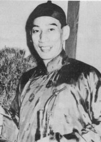Profile: Kwan Tak-hing