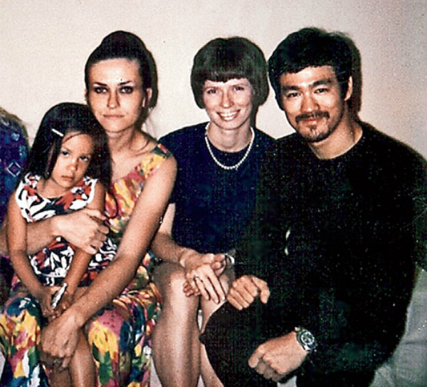 Diana Lee Inosanto as a child with her mother, Sue Ann Reveal, and their family friends, Linda and Bruce Lee.
